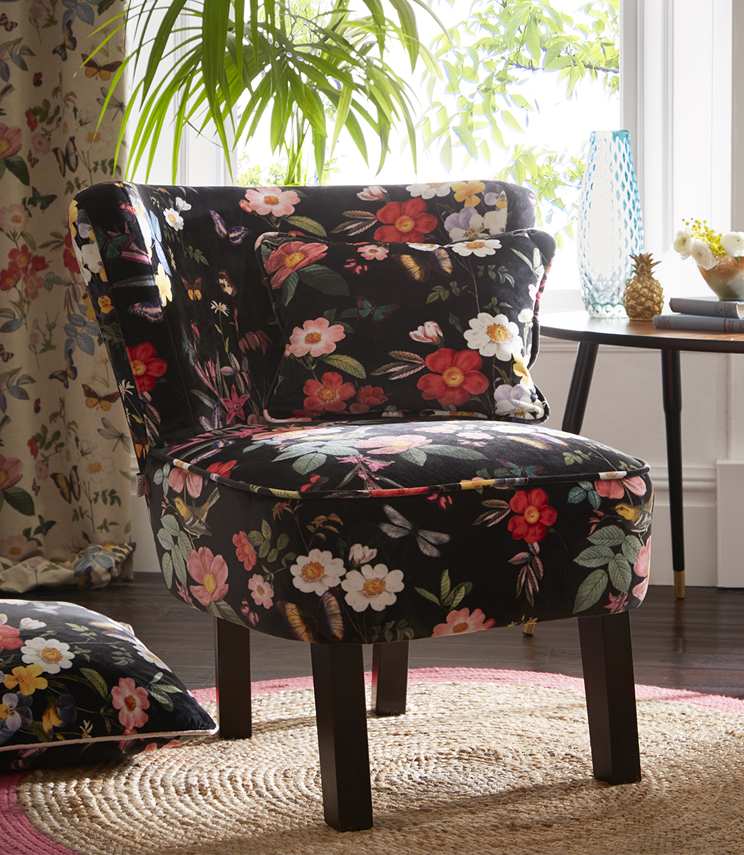 Statement Chairs - Monika Ava black Statement Chairs - Monika Ava black