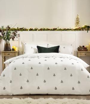 Winter Forest Duvet Cover Set White / Forest Green